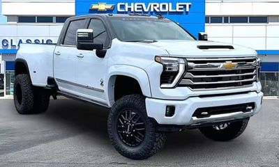 2026 Chevrolet Silverado HD High Country