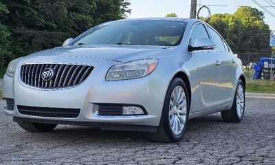 2012 Buick Regal Premium 1