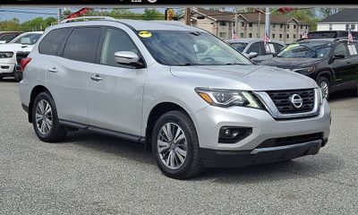 2020 Nissan Pathfinder SV