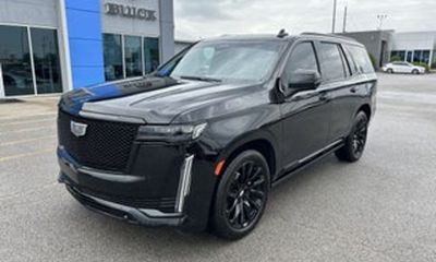 2023 Cadillac Escalade Sport Platinum