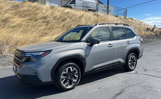 2025 Subaru Forester Premium Base