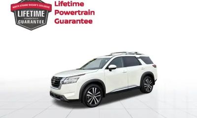 2024 Nissan Pathfinder Platinum