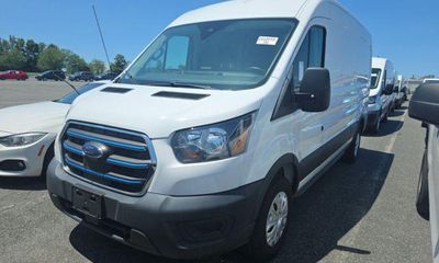 2023 Ford Transit Medium Roof