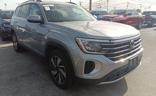 2025 Volkswagen Atlas SE