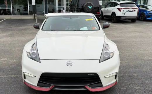2017 Nissan 370Z Nismo