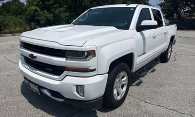 2017 Chevrolet Silverado LT