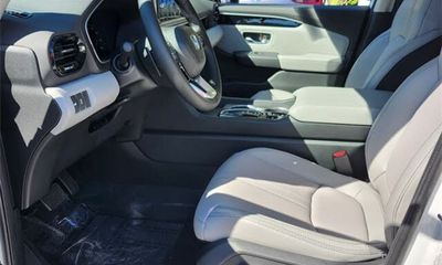 2025 Honda Pilot Touring HPD