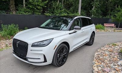 2024 Lincoln Corsair Standard