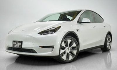 2023 Tesla Model Y Long Range