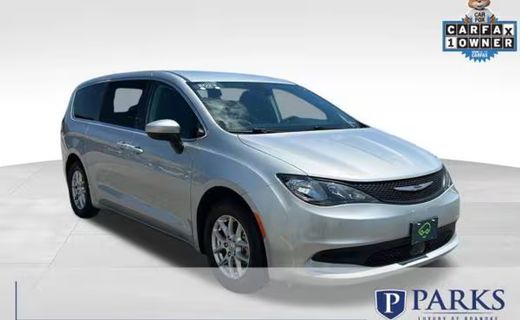 2023 Chrysler Voyager LX