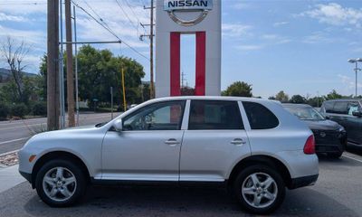 2004 Porsche Cayenne S