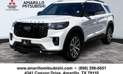 2025 Ford Explorer ST Line