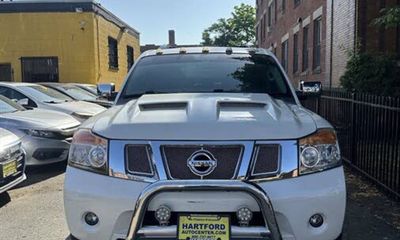 2015 Nissan Armada SV