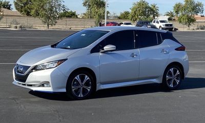 2020 Nissan Leaf SL