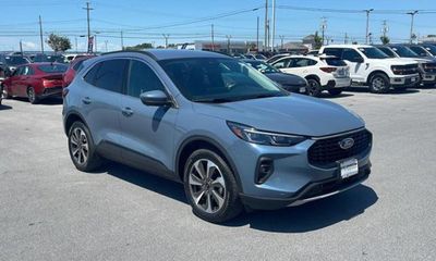 2023 Ford Escape ST Line