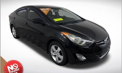 2012 Hyundai Elantra GLS Middle Grade