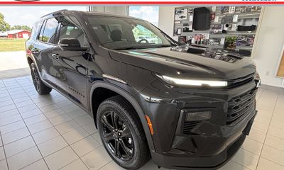 2027 Chevrolet Traverse LT