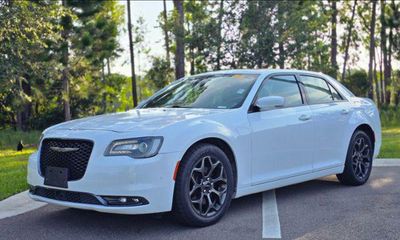 2018 Chrysler 300 300S
