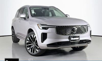 2026 Volvo XC90 Plus Bright