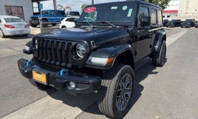 2022 Jeep Wrangler Unlimited Sahara 4XE
