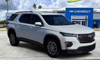 2023 Chevrolet Traverse LT
