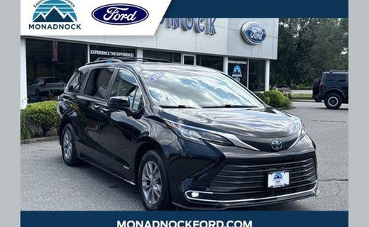 2021 Toyota Sienna XLE