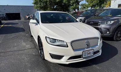 2020 Lincoln MKZ Reserve