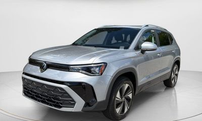 2026 Volkswagen Taos 4Motion SE