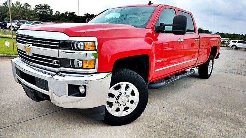 2015 Chevrolet Silverado 2500hd — a typically priced live listing