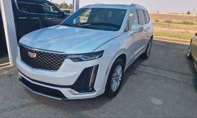 2024 Cadillac XT6 Luxury