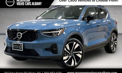 2023 Volvo XC40 Plus Dark