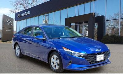 2023 Hyundai Elantra SE