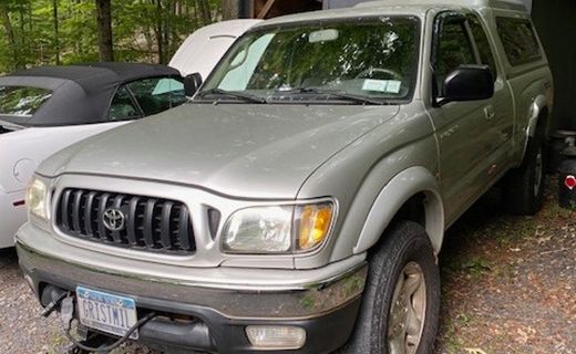 2003 Toyota Tacoma Deluxe