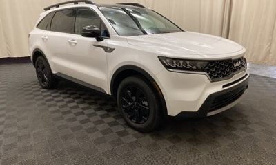 2023 Kia Sorento S