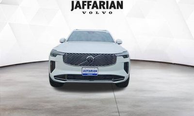 2026 Volvo XC90 Ultra Bright