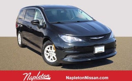 2022 Chrysler Voyager LX