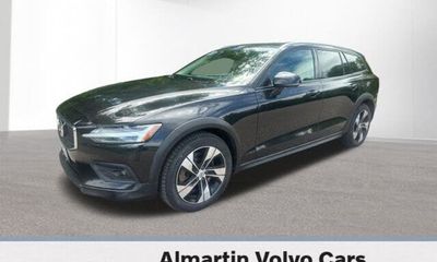 2020 Volvo V60CC Momentum