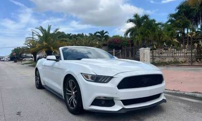 2017 Ford Mustang I4 Convertible