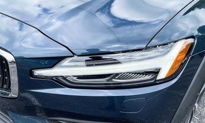 2023 Volvo V60CC Plus