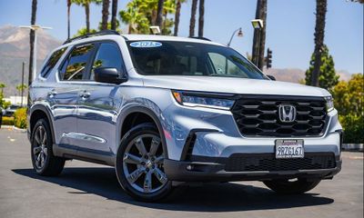 2025 Honda Pilot Sport