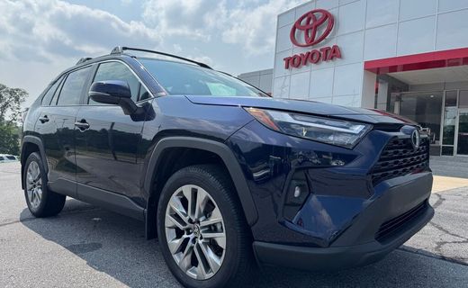 2024 Toyota RAV4 XLE Premium