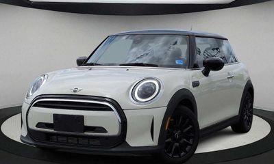 2022 Mini Hardtop 2 Door Hatchback