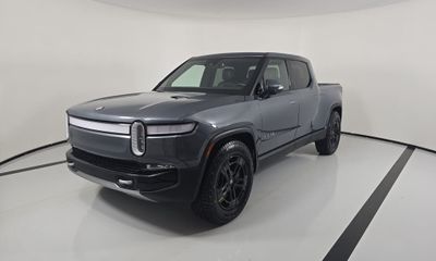 2024 Rivian R1T Adventure