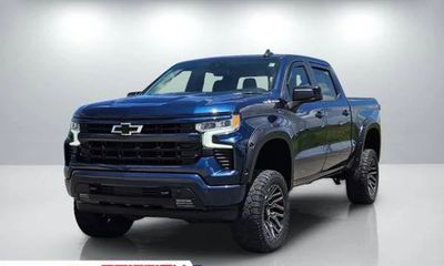 2022 Chevrolet Silverado RST