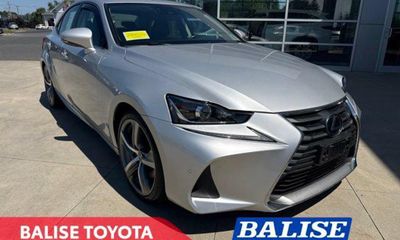 2018 Lexus IS 300