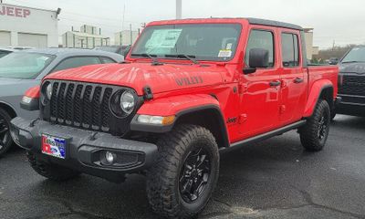 2023 Jeep Gladiator Sport
