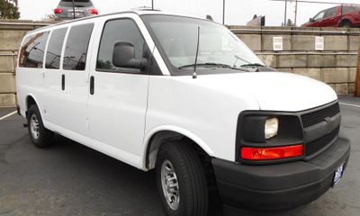 2017 Chevrolet Express Passenger LS