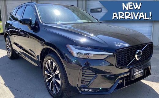 2025 Volvo XC60 Plus Dark