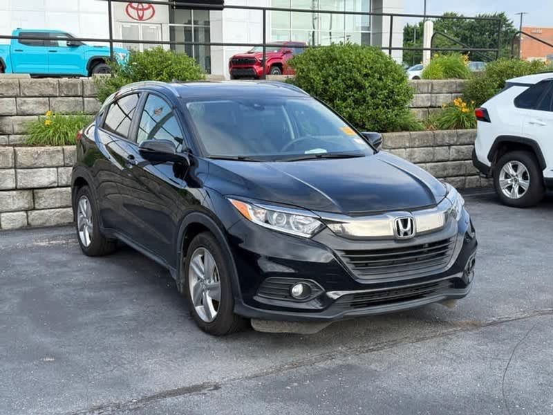 2020 Honda HR-V — a typically priced live listing