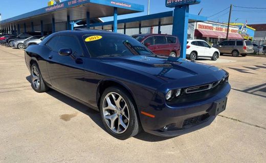 2015 Dodge Challenger SXT Plus